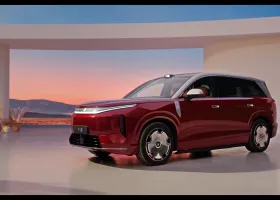 ثلاثة طرازات جديدة من الـSUV تُطرح خلال ثلاثة أيام: AITO M6 الكهربائية، وBYD Tang EV، وShangjie H5