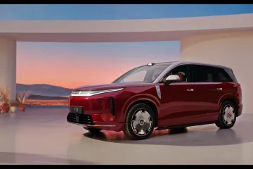 ثلاثة طرازات جديدة من الـSUV تُطرح خلال ثلاثة أيام: AITO M6 الكهربائية، وBYD Tang EV، وShangjie H5