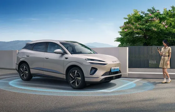 الصور الرسمية لسيارة BYD Da Han تُكشف: أول سيارة سيدان فاخرة من فئة D في شبكة وانغ تشاو