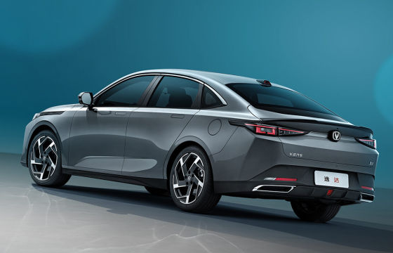 سيارات Changan تُطلق طراز Changan CS55PLUSLanjing الهجين الفائق: ابتداءً من ٧٩٬٩٠٠ يوان، ومدى مدمج ١٥٠٠ كم