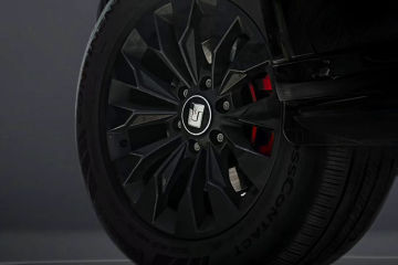 TANK 300L Pre-orders Start at ¥259,800! Hi4-Z Version 0-100km/h Accelerates in 4.3 Seconds, Launches July 19