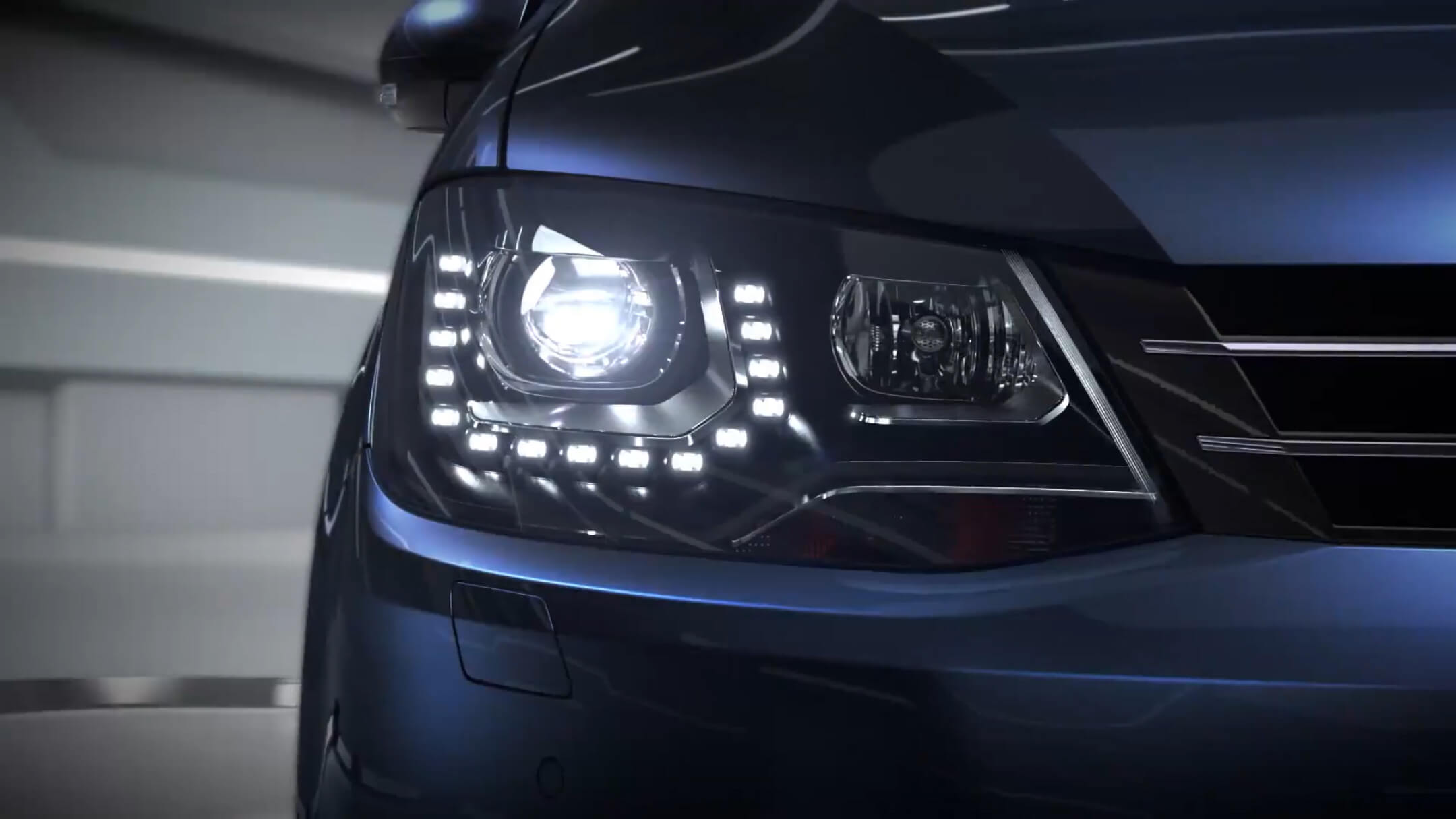 تفاصيل المصابيح الأمامية لطراز Volkswagen Tiguan لعام 2018