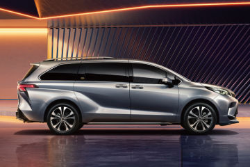 TOYOTA admet « ne pas pouvoir survivre » : la nouvelle génération entièrement électrique de COROLLA est un pari vital