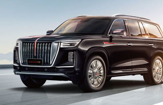 Transformation de Hongqi H7 : d'un véhicule officiel à une berline de luxe de catégorie C, adaptée aux usages professionnels et familiaux