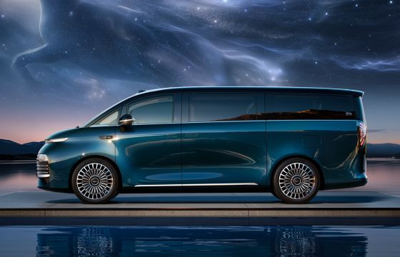 银河V900试驾：30万级增程MPV的续航与安全双优解
