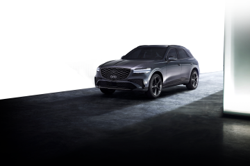 La versión híbrida del Genesis GV70 2027 aparece en fotos espía, apuntando directamente al Lexus RX