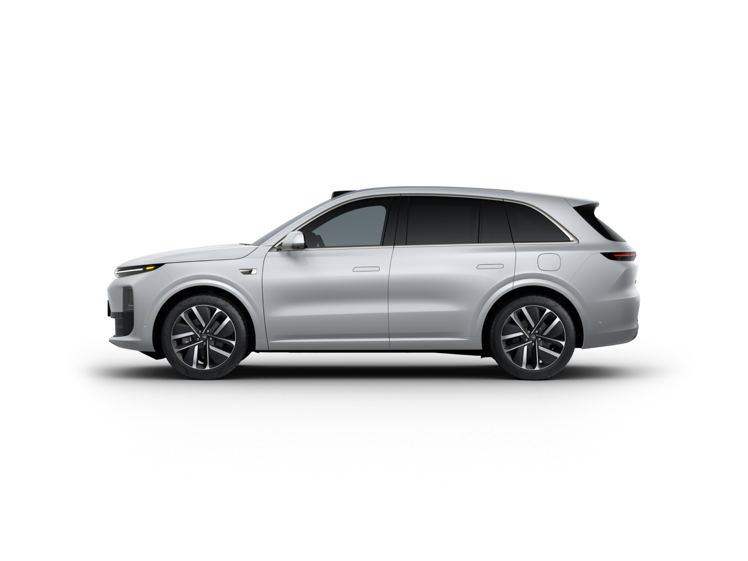 Li Automobile Li L6 2026 Model Side View in Starlight White