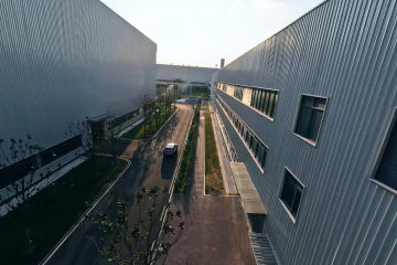 Deepal S05 2026 : images officielles dévoilées — radar à laser et intérieur violet nébuleuse