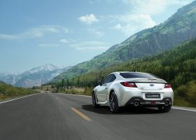 Essai de la Subaru WRX 2026 : une berline sportive authentique à transmission manuelle intégrale, à 34 000 dollars américains