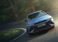 Le Genesis GV60 Magma arrive bientôt sur le marché américain, à 10 000 $ de plus que le IONIQ 5 N