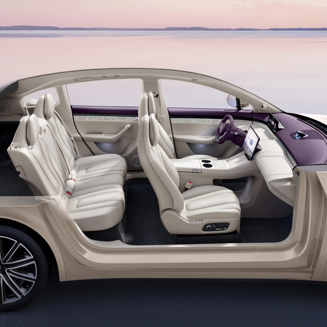 Luxceed Luxceed R7 2026 Model – Interior View from Right-Front Angle